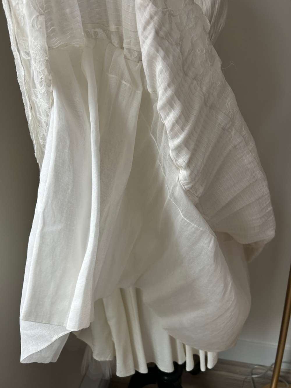Vintage 1950s Henri Bendel White Lace Dress - Picture 4 of 11